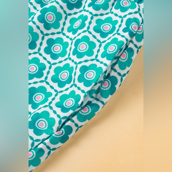 Green Boho Geometric Print Drawstring High
Waist Flared Pants - Picture 11 of 15